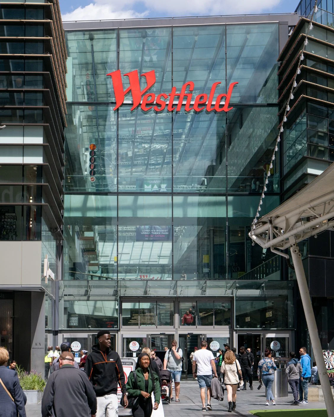 Facade of the shopping center with the Westfield logo.