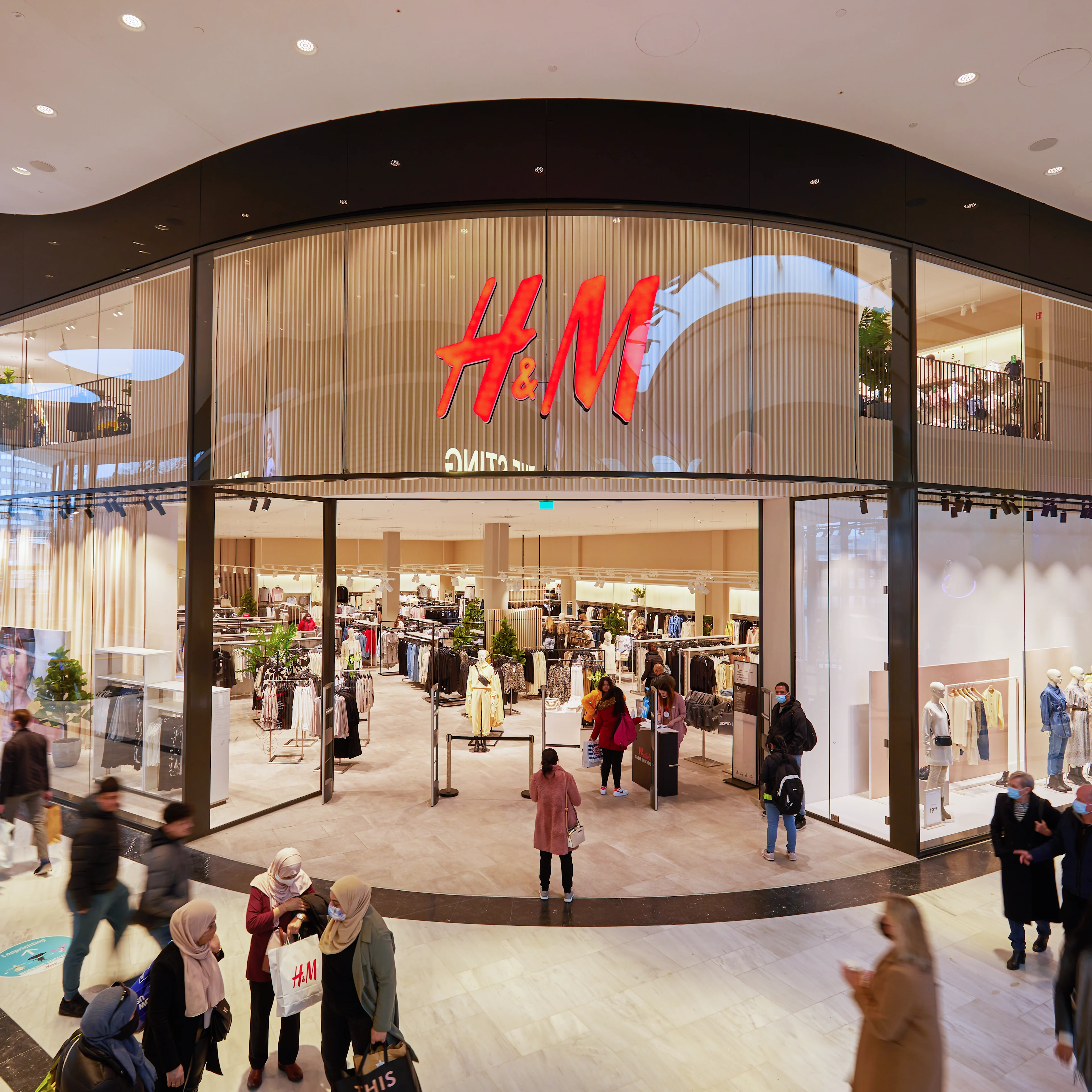 H&M